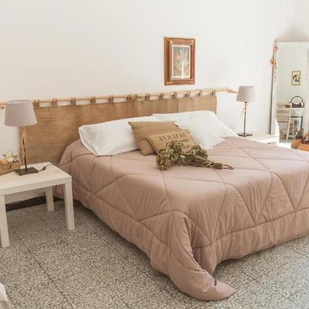 Bed and Breakfast Primo Piano Монелья Экстерьер фото
