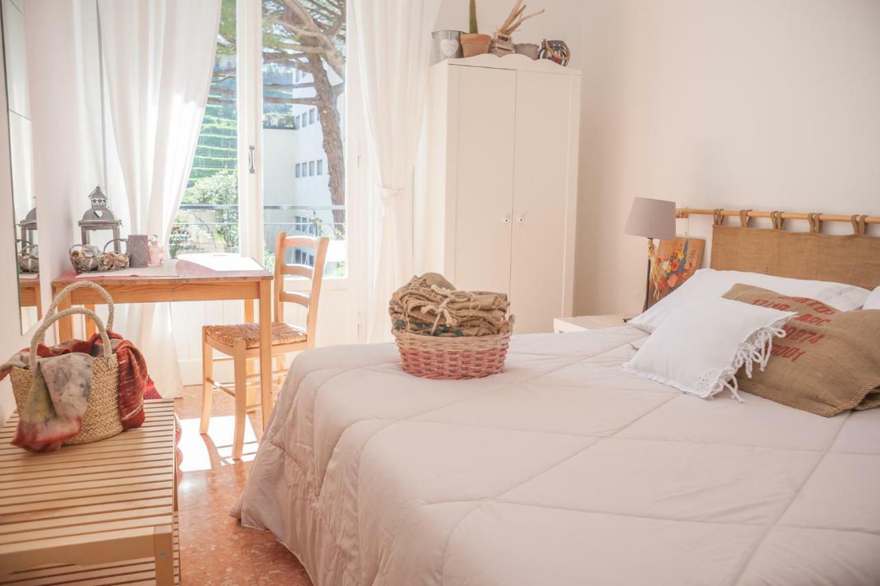 Bed and Breakfast Primo Piano Монелья Экстерьер фото